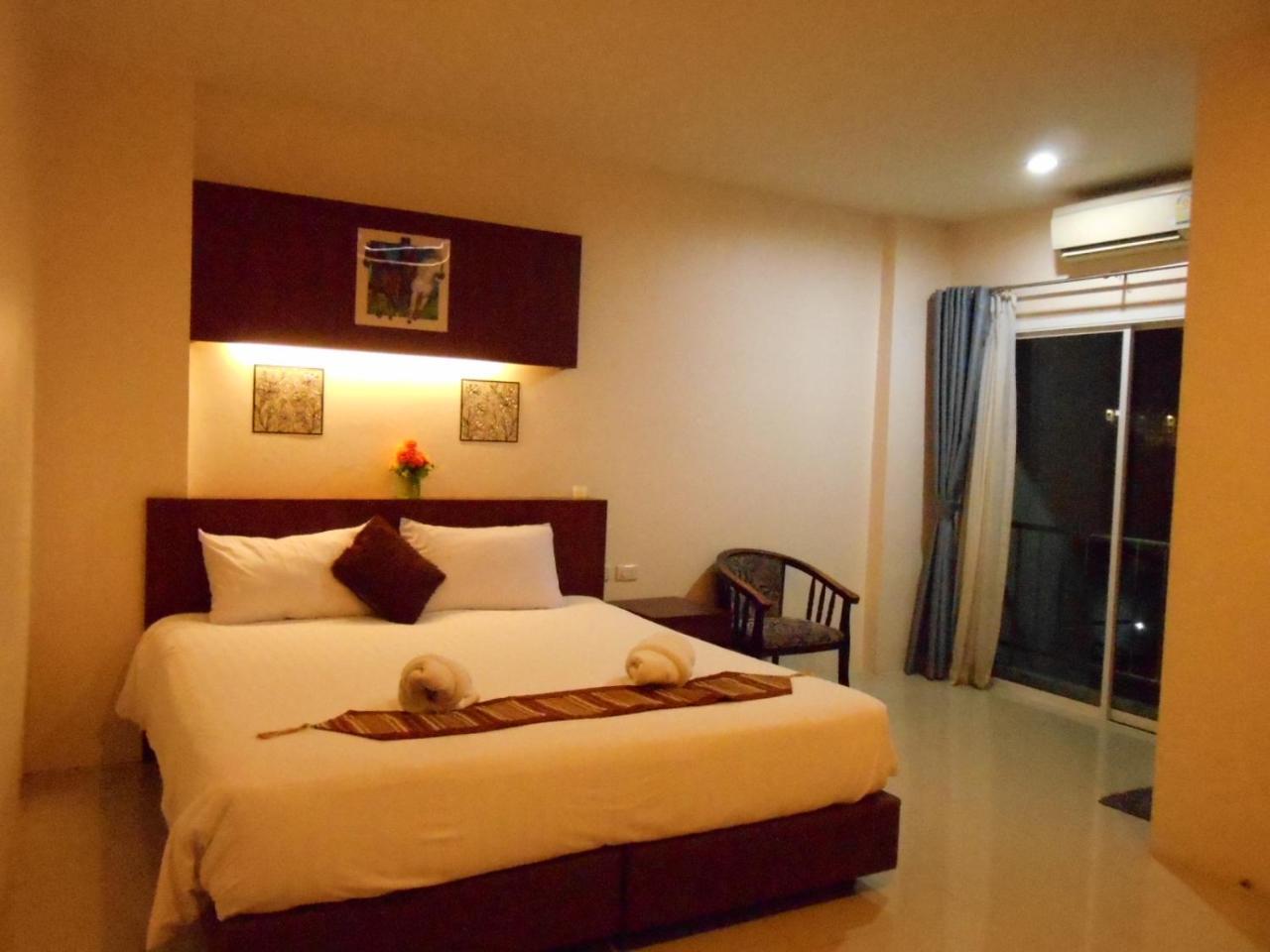 7 Sky Residency 호텔 Patong 외부 사진