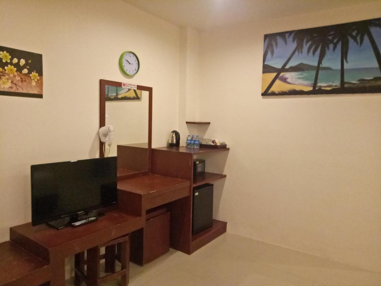 7 Sky Residency 호텔 Patong 외부 사진