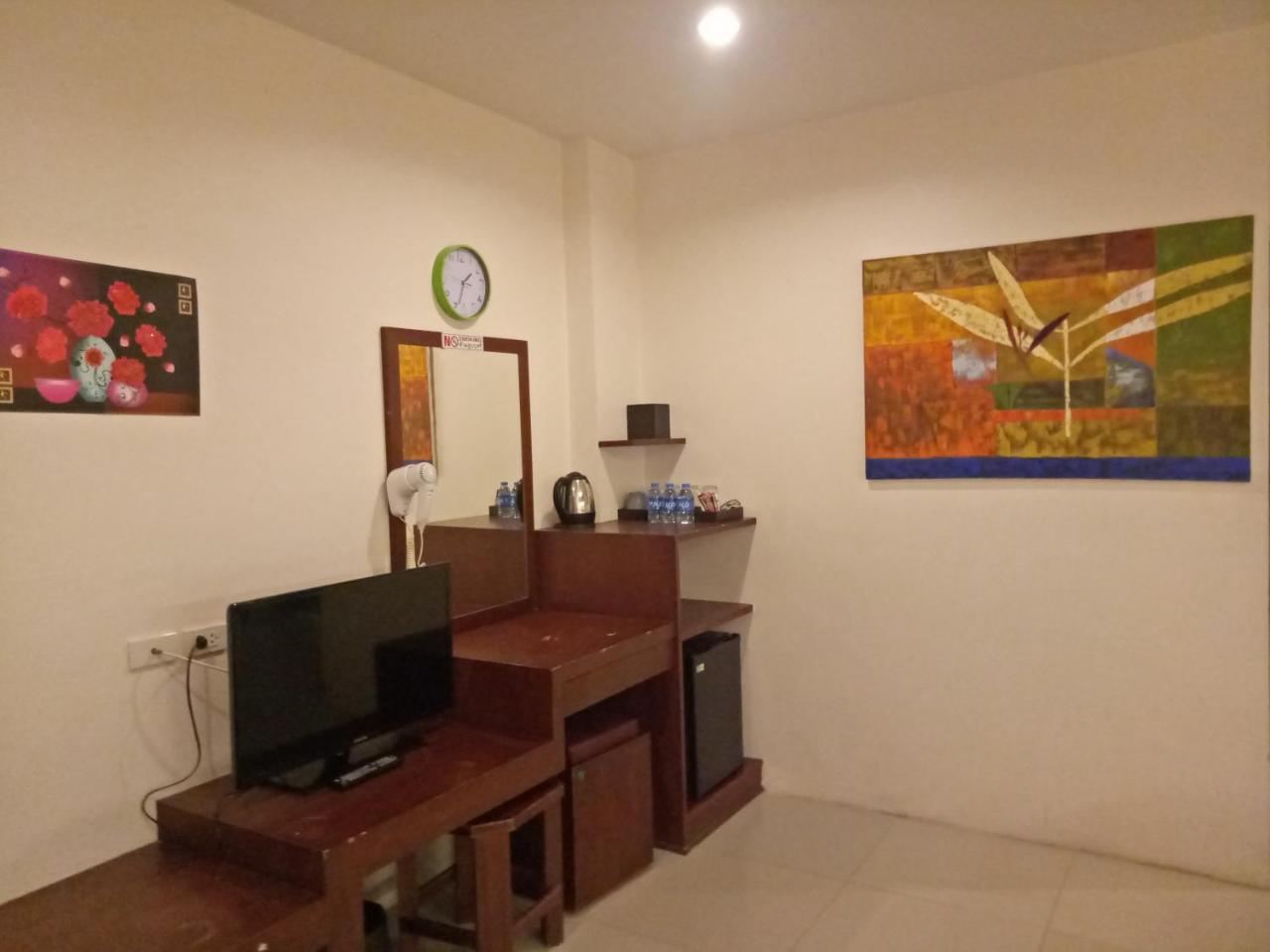 7 Sky Residency 호텔 Patong 외부 사진
